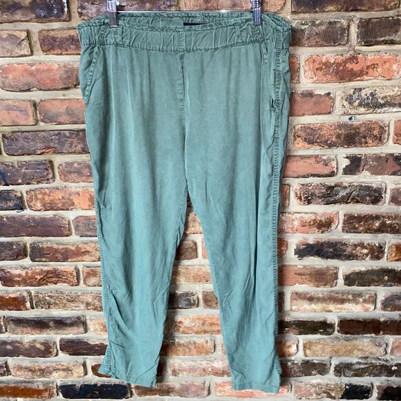 Sanctuary Army Green Slim Fit Cropped Pull-On Pants Women's Size Large - Picture 1 of 6